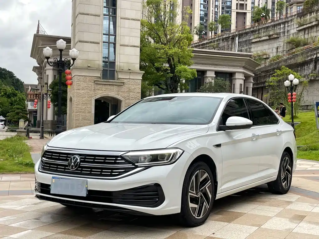 Volkswagen Sagitar 2023