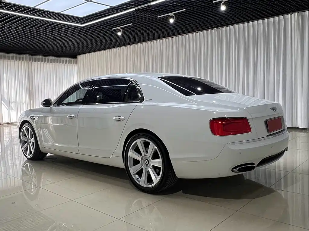 Bentley Flying Spur 2014 — фото 4
