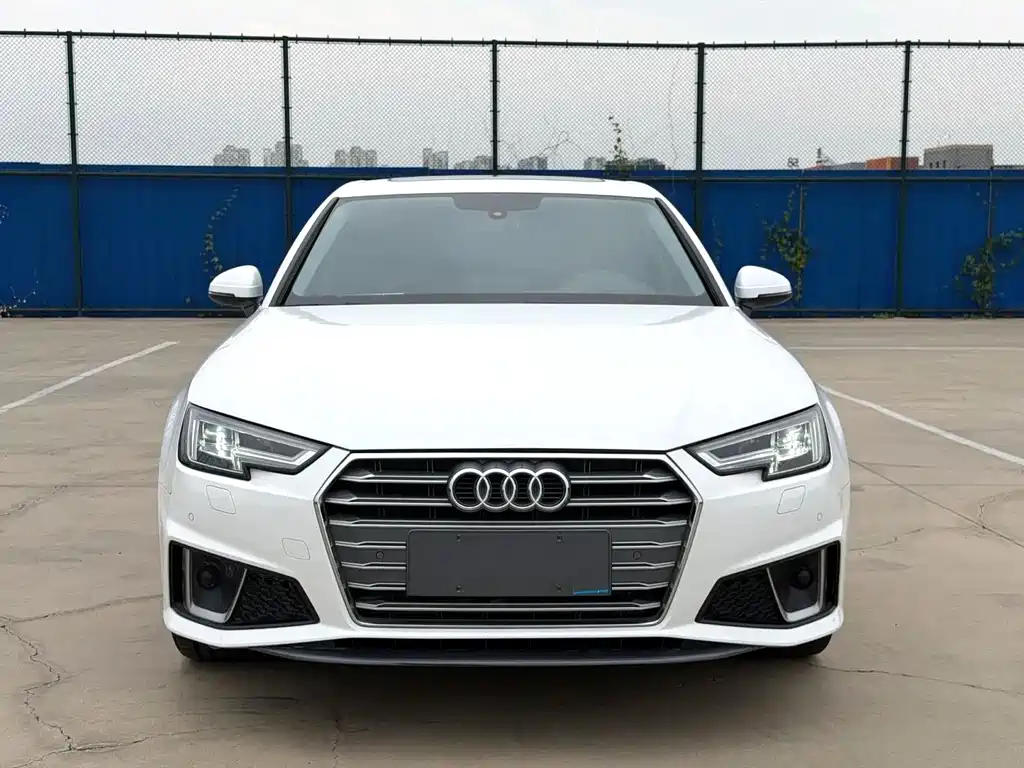 Audi A4L 2019 — фото 2