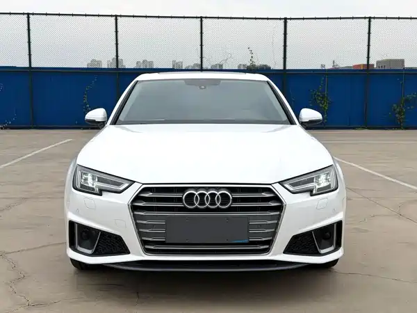 Audi A4L 2019