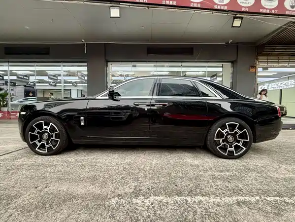 Rolls-Royce Ghost 2011