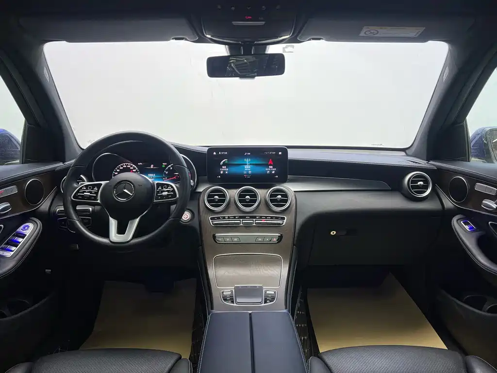 Mercedes-Benz GLC 2020 — фото 12