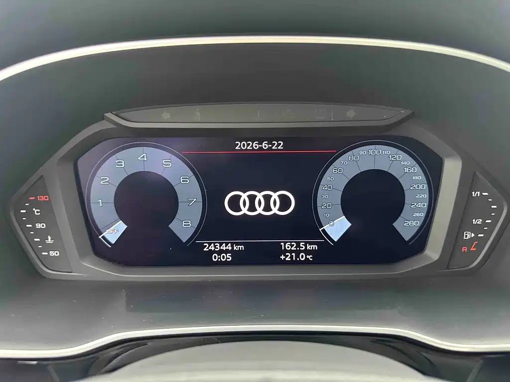 Audi Q3 2022 — фото 19