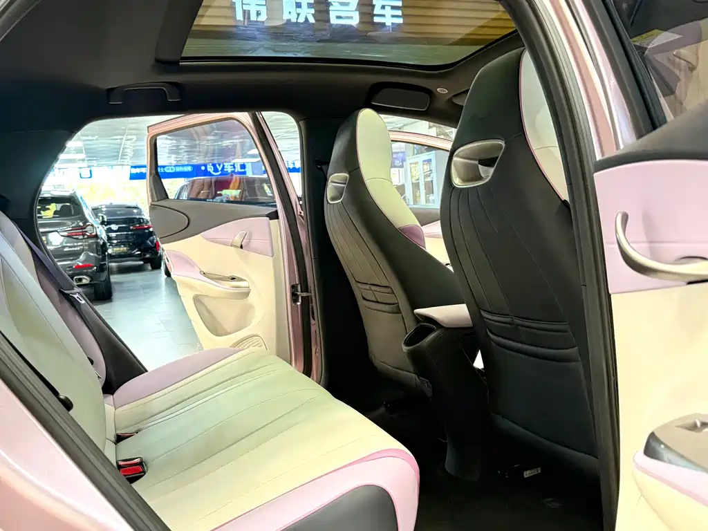 BYD Dolphin 2022 — фото 18