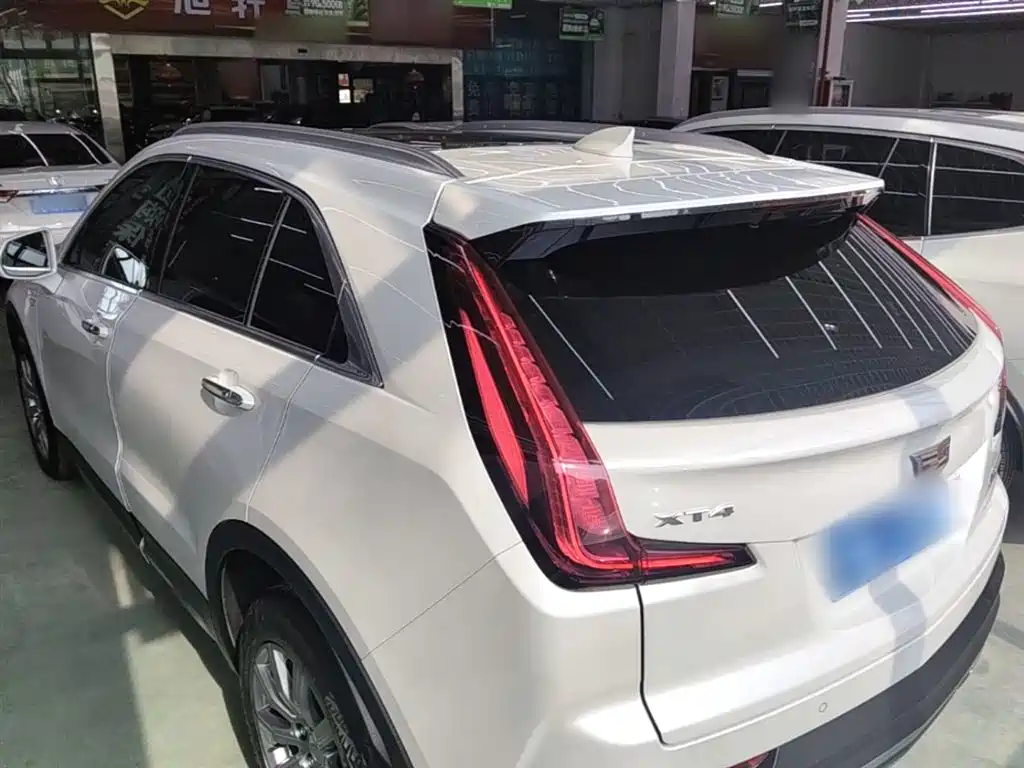 Cadillac XT4 2023 — фото 23
