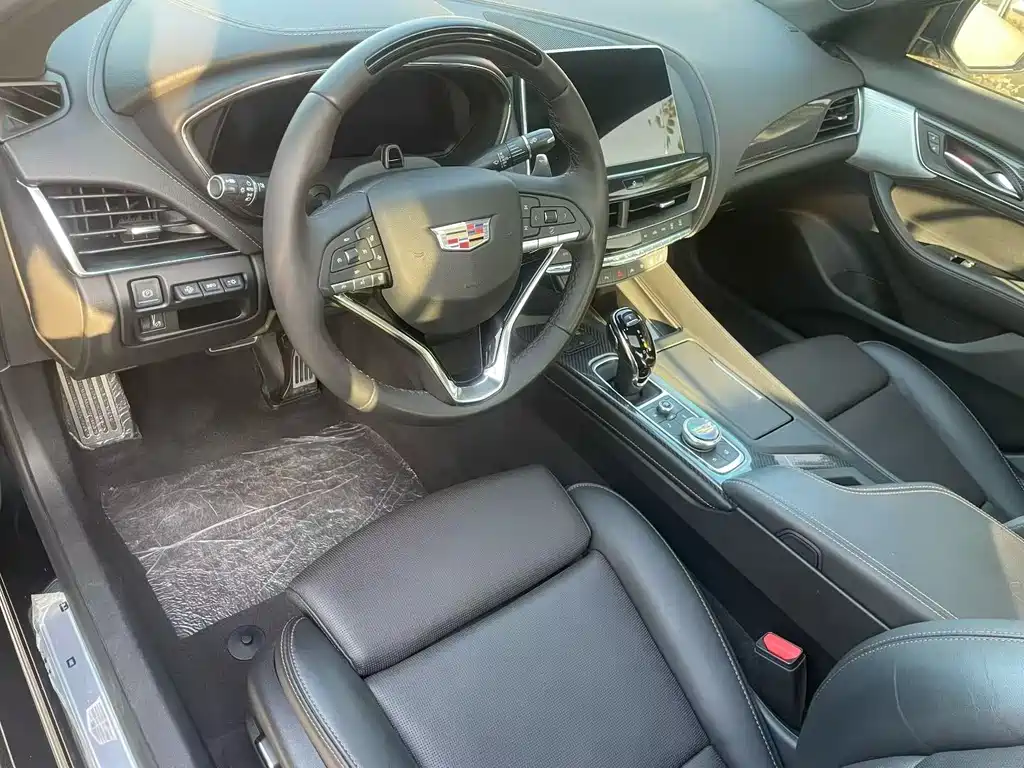 Cadillac CT5 2023 — фото 10