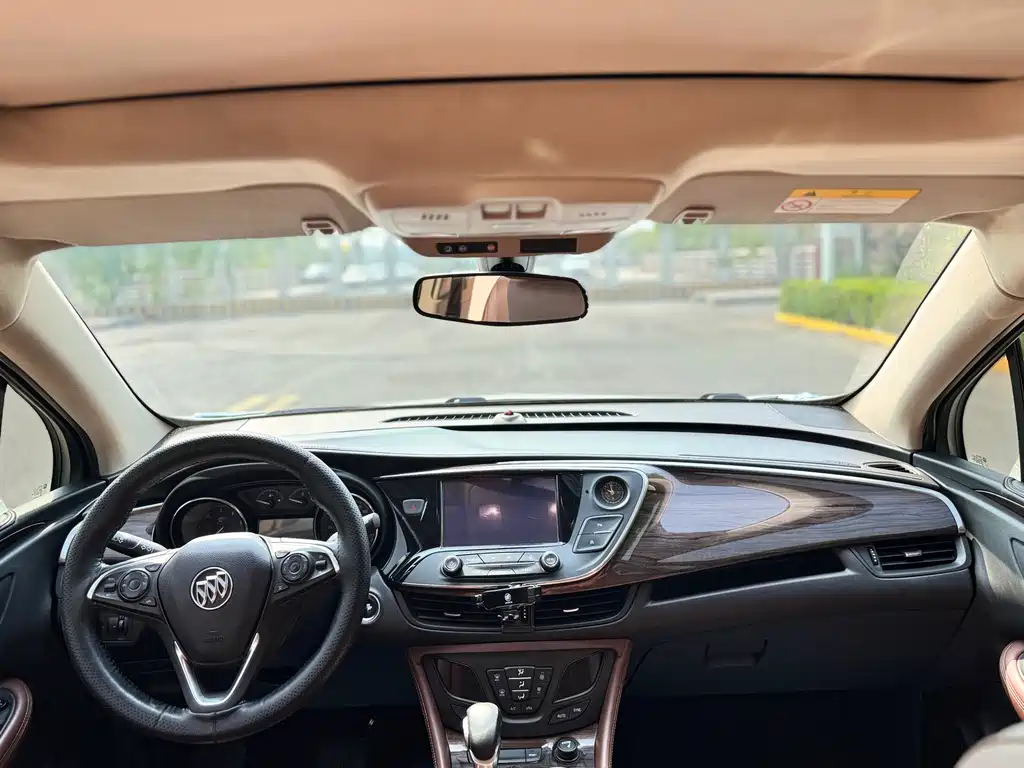 Buick Envision Plus 2017 — фото 11