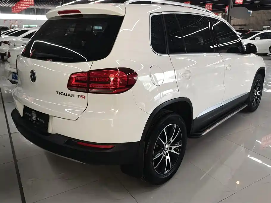 Volkswagen Tiguan 2014 — фото 3