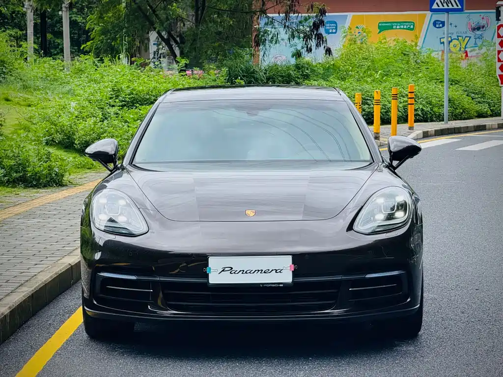 Porsche Panamera 2017 — фото 1