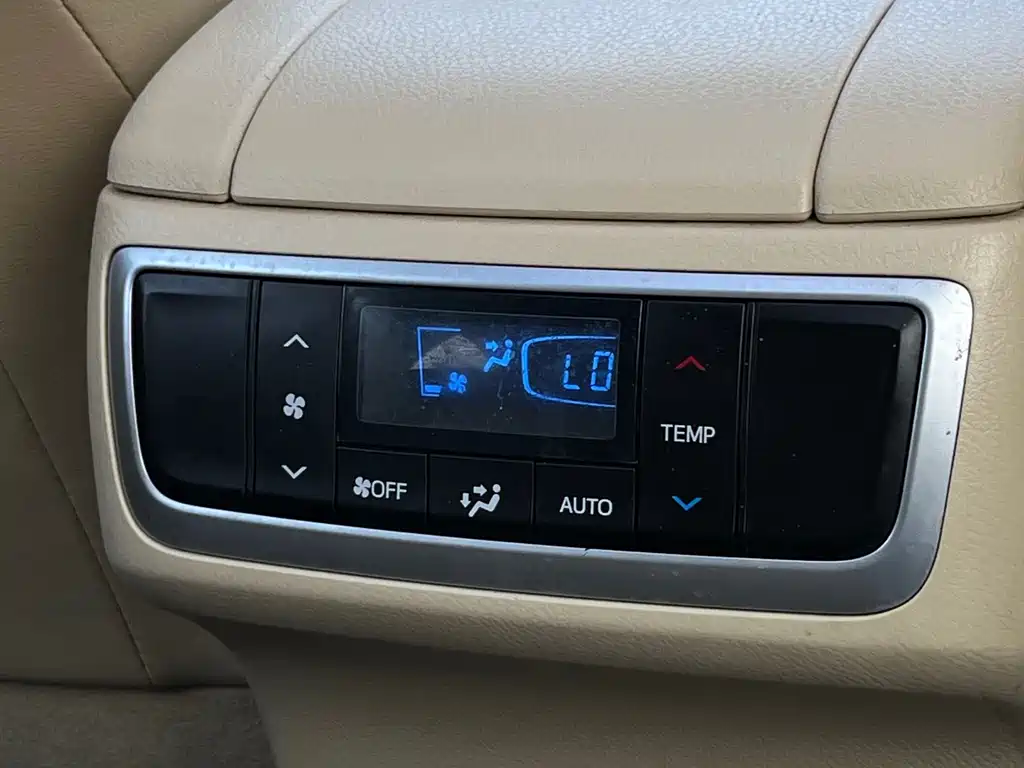 Toyota Highlander 2016 — фото 12