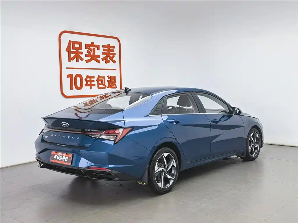 Hyundai Elantra 2023 — фото 2