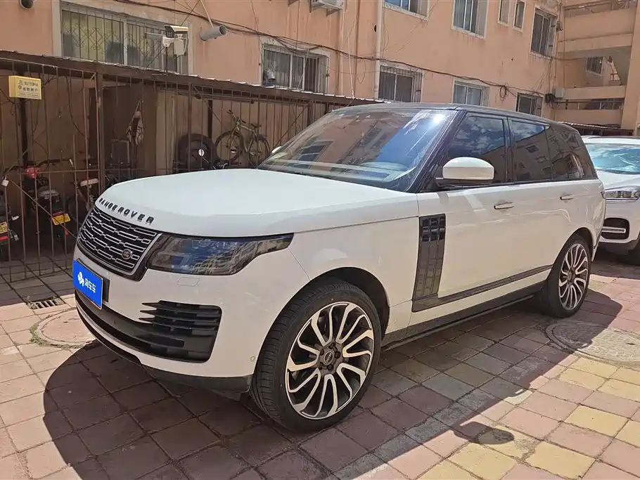 Land Rover Range Rover 2019 — фото 1