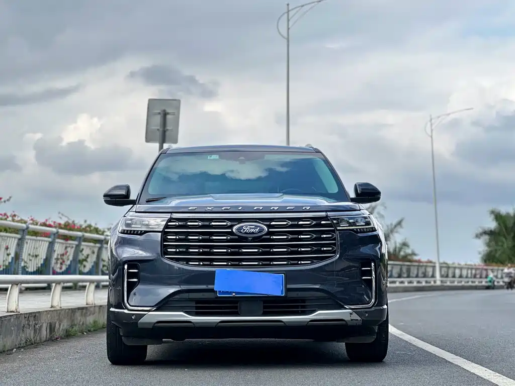 Ford Explorer 2022 — фото 2
