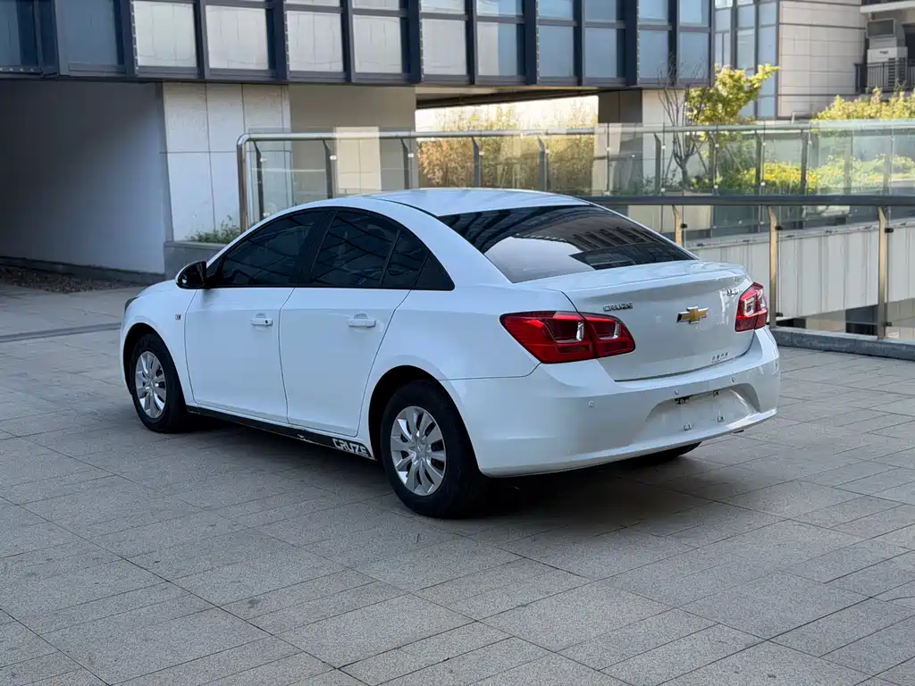 Chevrolet Cruze 2015 — фото 4