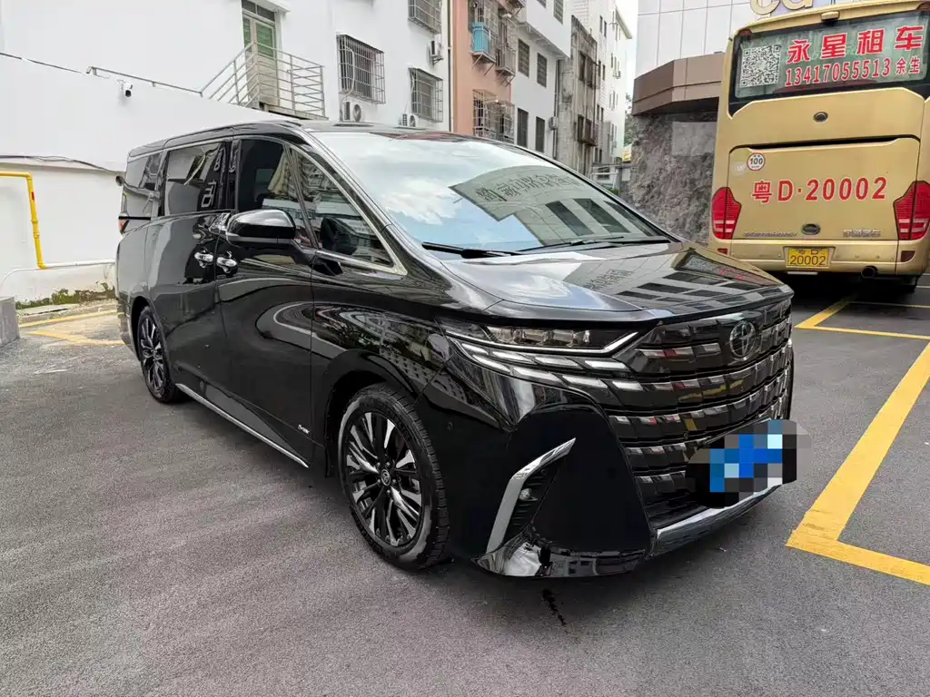 Toyota Alphard 2023