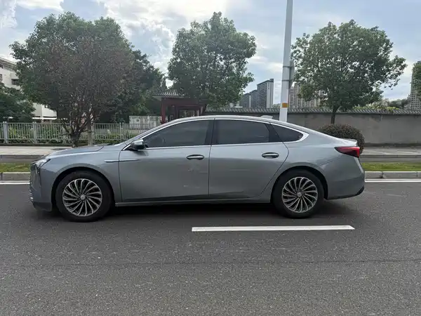 Buick LaCrosse 2023