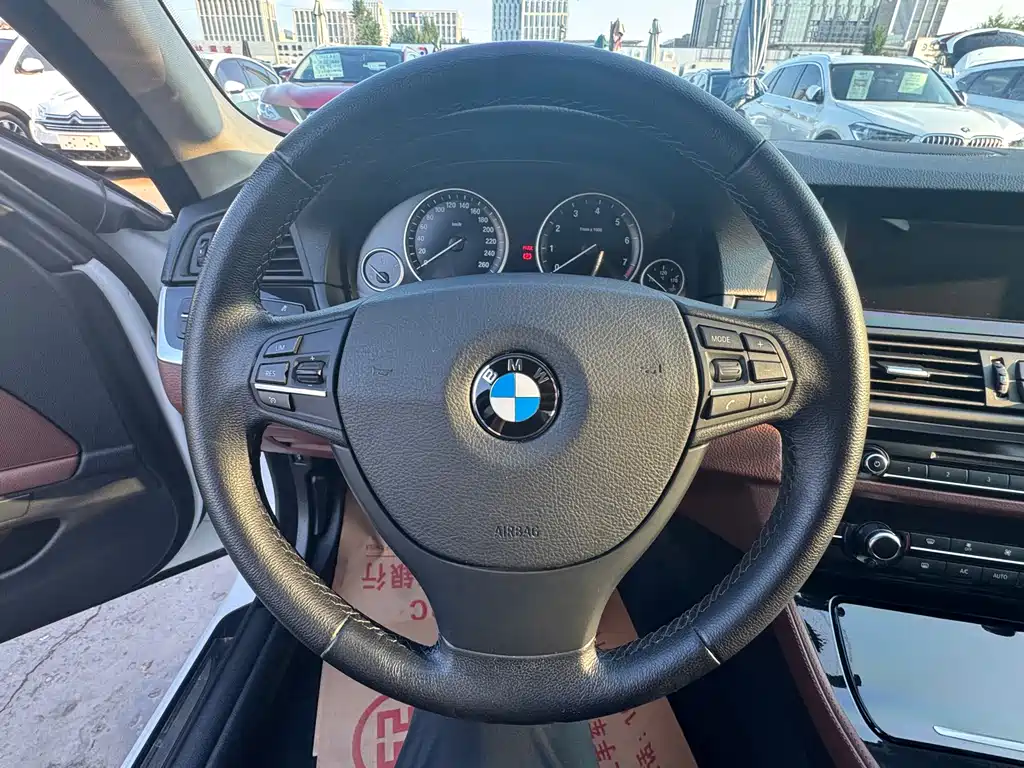 BMW 5 Series 2016