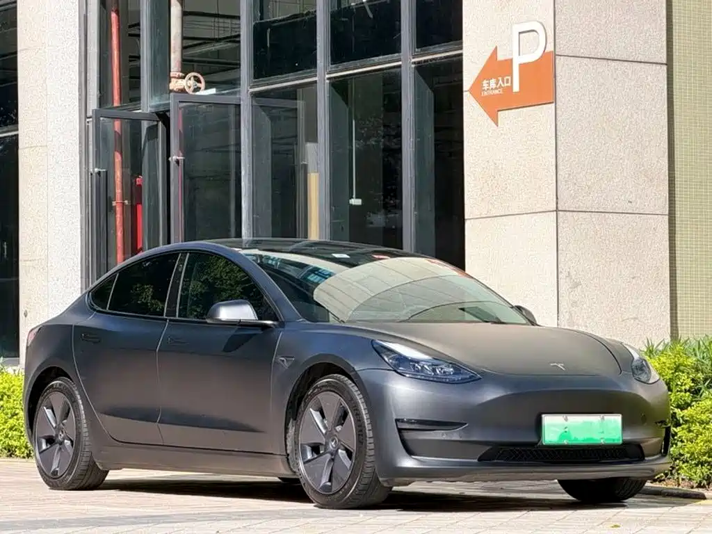 Tesla Model 3 2023 — фото 1