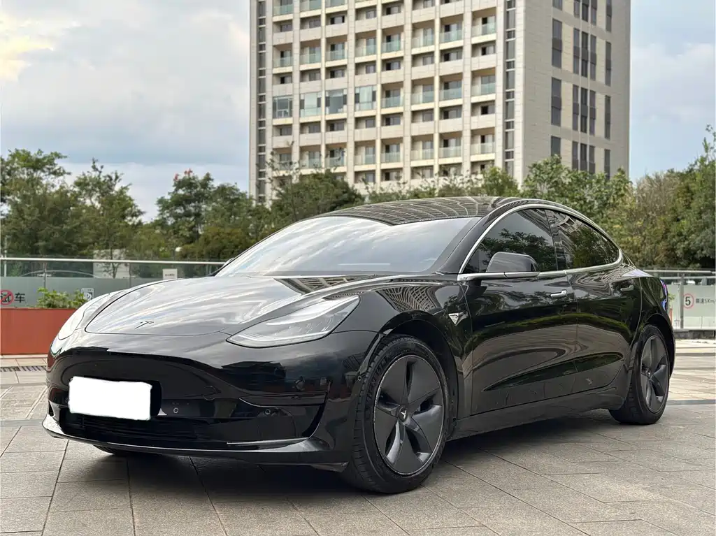 Tesla Model 3 2020 — фото 1