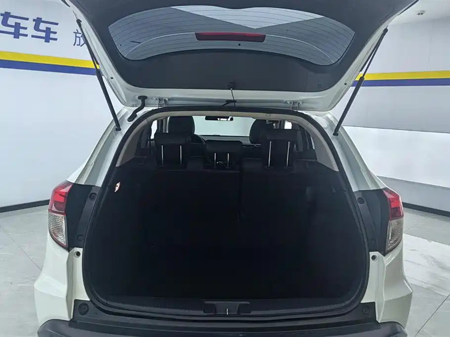 Honda Vezel 2022 — фото 4