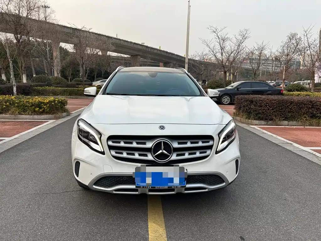 Mercedes-Benz GLA 2018 — фото 2