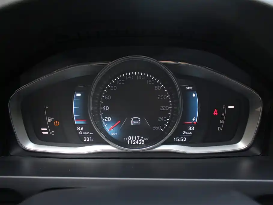 Volvo S60 Plug-In Hybrid 2015 — фото 16