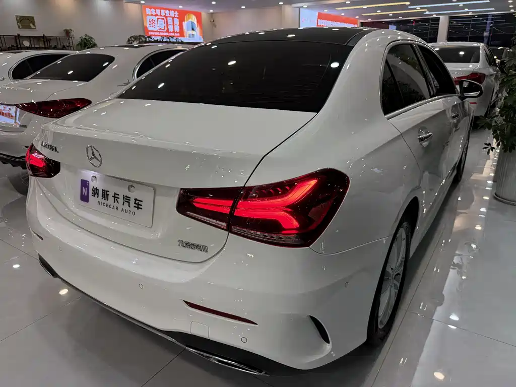 Mercedes-Benz A-Class 2022 — фото 4