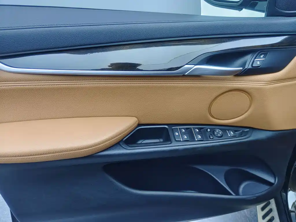BMW X6 2018 — фото 12