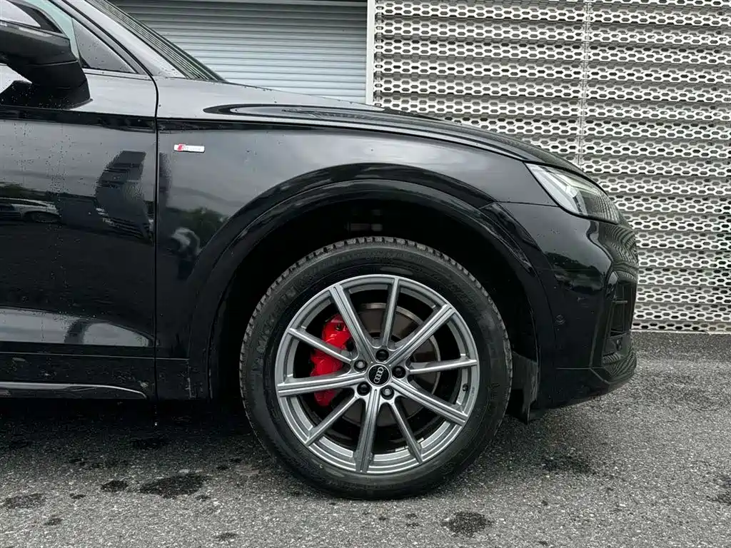 Audi Q5L 2023 — фото 5