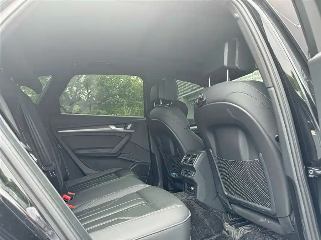 Audi Q5L 2023 — фото 15