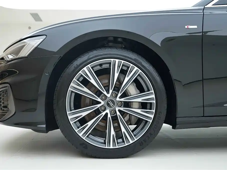 Audi A6L 2022 — фото 16