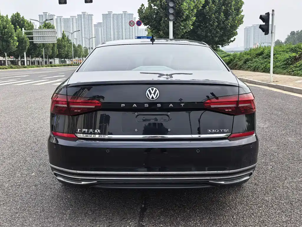 Volkswagen Passat 2019 — фото 20