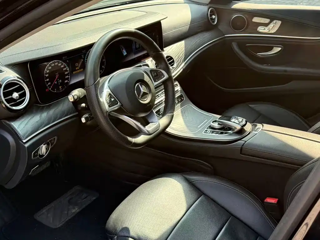 Mercedes-Benz E-Class 2018 — фото 9