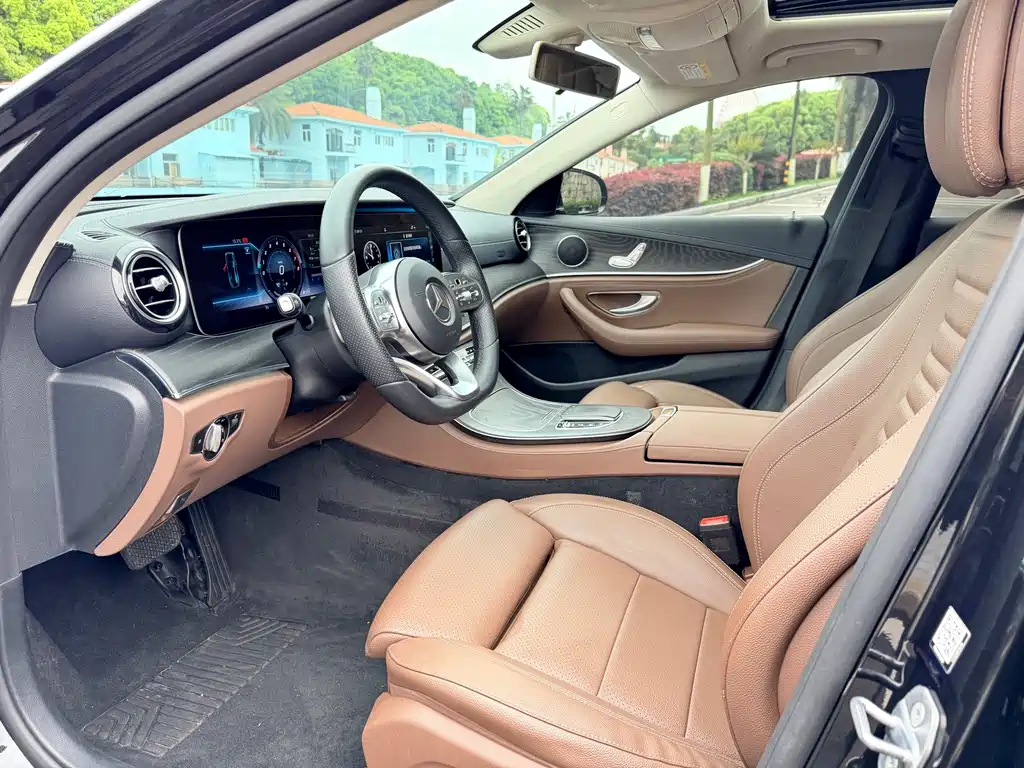 Mercedes-Benz E-Class 2019 — фото 8