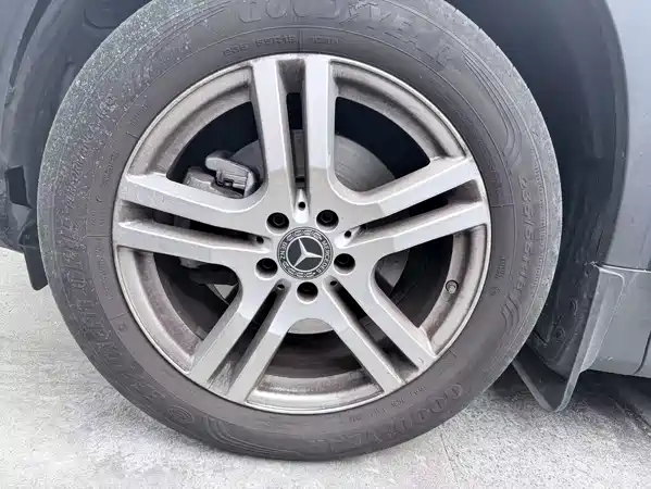 Mercedes-Benz GLB 2021