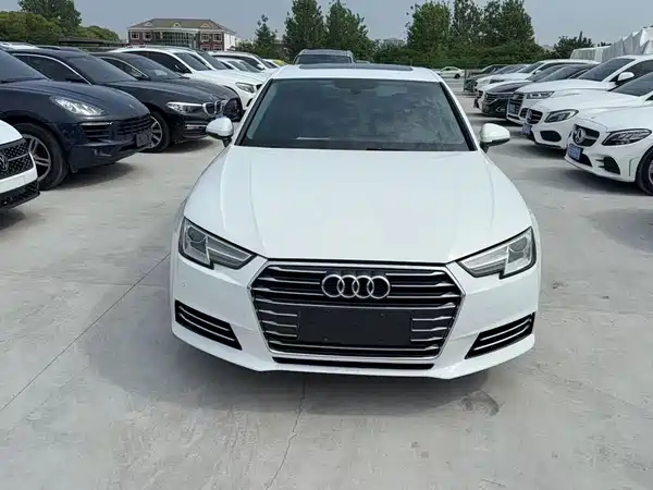 Audi A4L 2018
