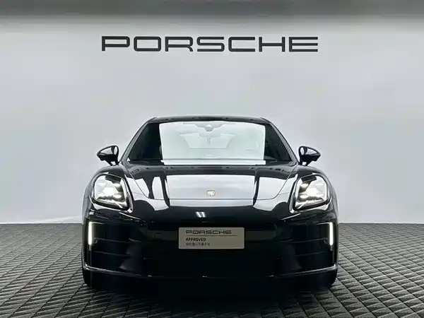 Porsche Panamera 2024