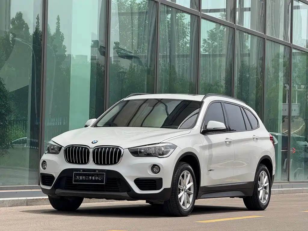 BMW X1 2017 — фото 16