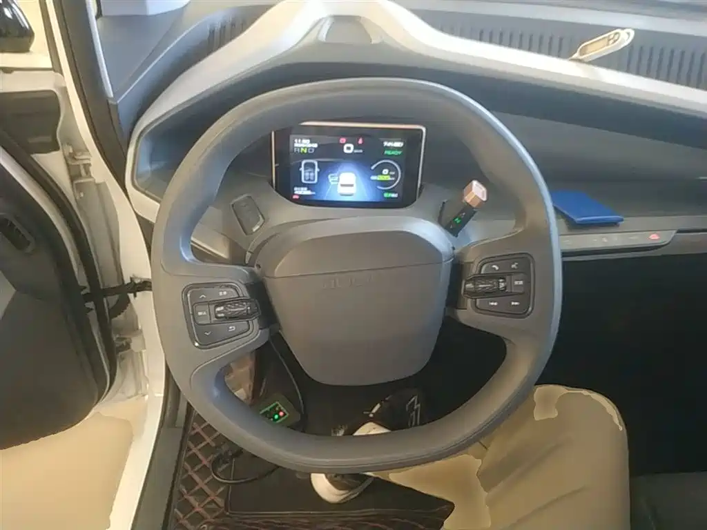 Wuling Nano EV 2022 — фото 11