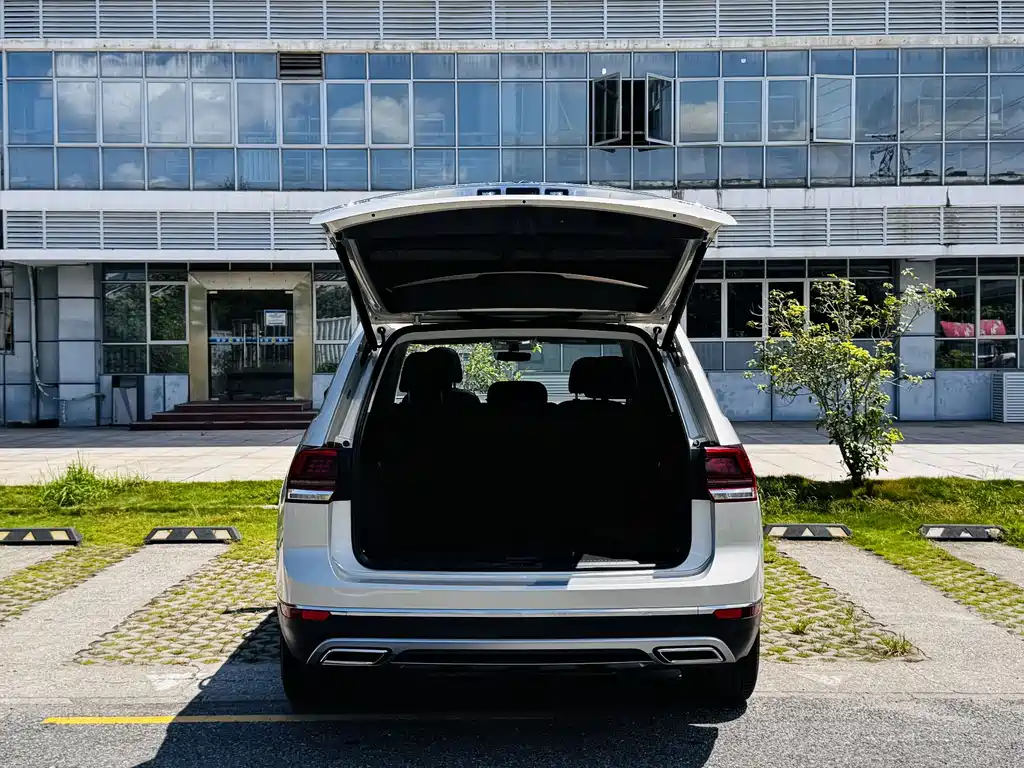 Volkswagen Teramont 2018 — фото 15