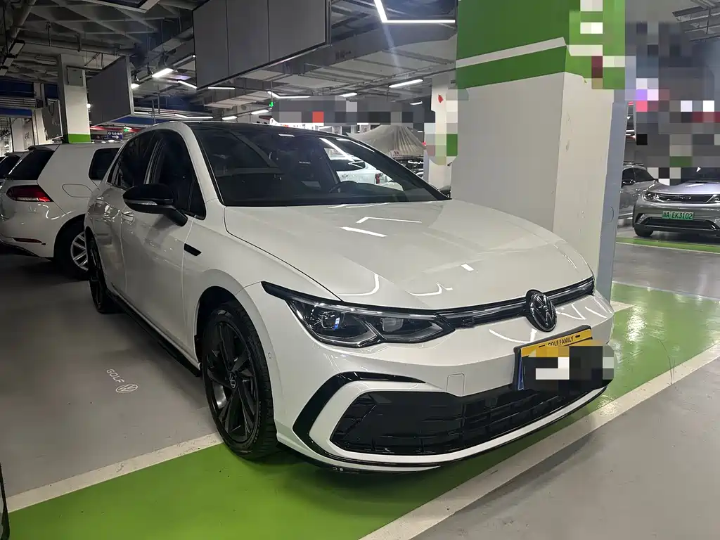 Volkswagen Golf 2024