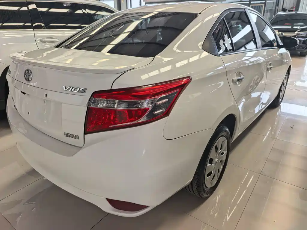 Toyota Vios 2015