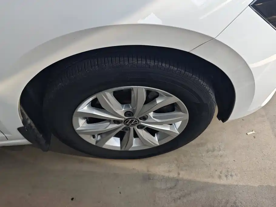 Volkswagen Polo 2021
