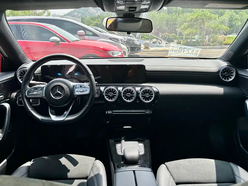 Mercedes-Benz A-Class 2023 — фото 6