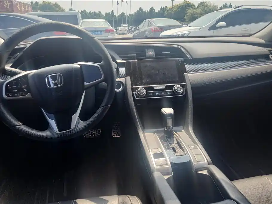 Honda Civic 2021 — фото 12