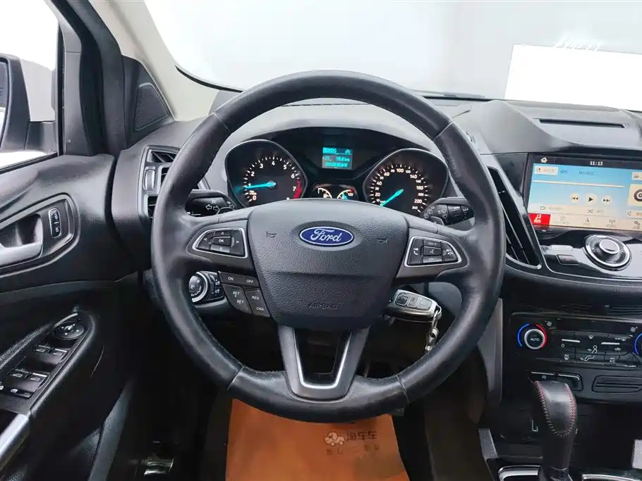 Ford Kuga 2017 — фото 15