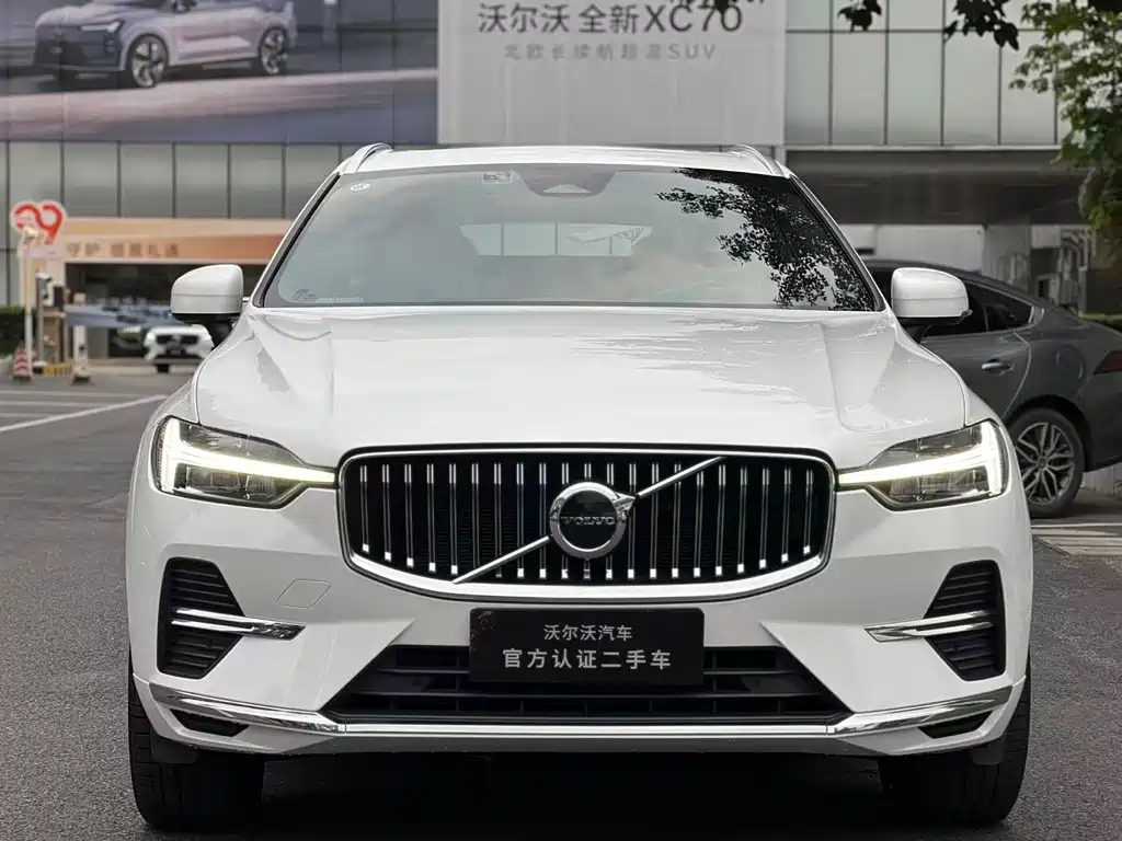 Volvo XC60 2024 — фото 2