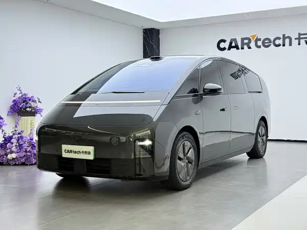 Li Auto MEGA 2025