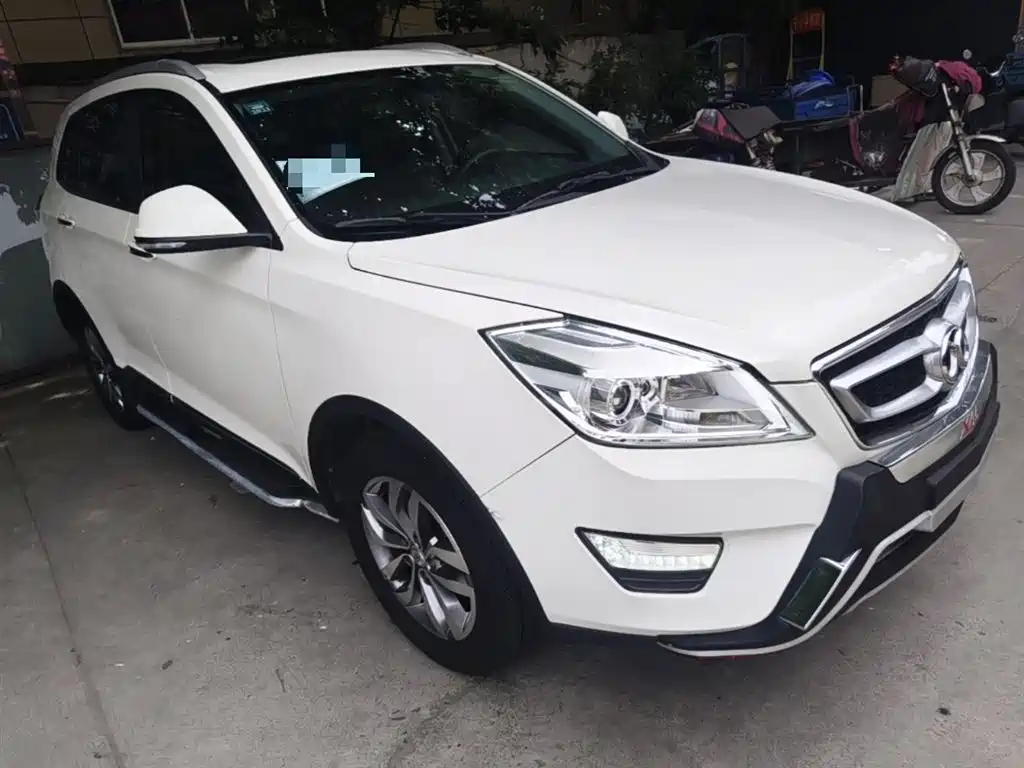 BAIC Senova X65 2015 — фото 4