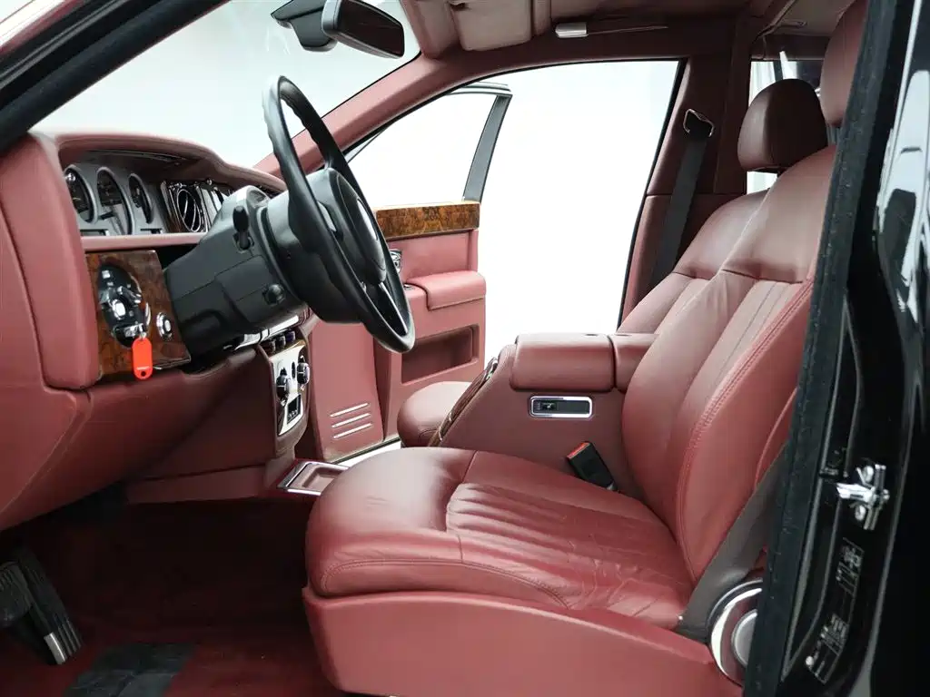 Rolls-Royce Phantom 2013 — фото 2